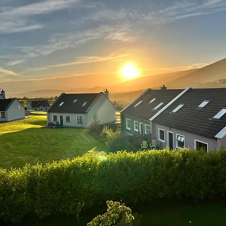 بيت للعطل No's 6, 8 & 9 Dingle Homes Lispole