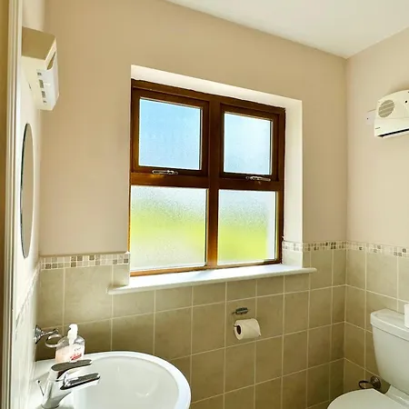 بيت للعطل No's 6, 8 & 9 Dingle Homes