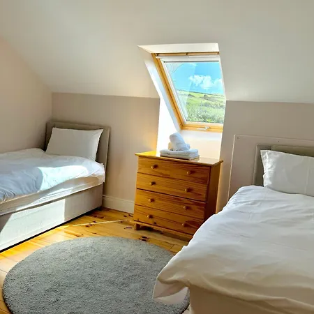 No's 6, 8 & 9 Dingle Homes Lispole