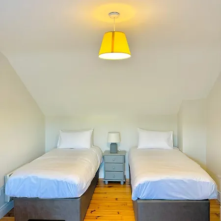 Feriehus No's 6, 8 & 9 Dingle Homes
