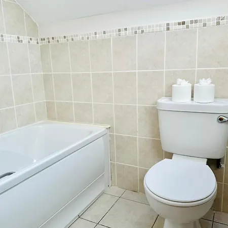 No's 6, 8 & 9 Dingle Homes بيت للعطل Lispole