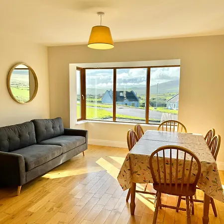 Feriehus No's 6, 8 & 9 Dingle Homes