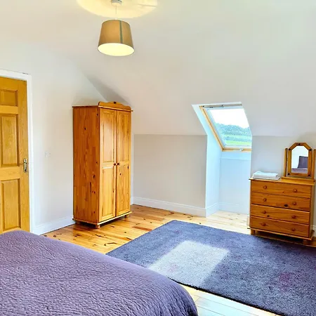 No's 6, 8 & 9 Dingle Homes Feriehus Lispole