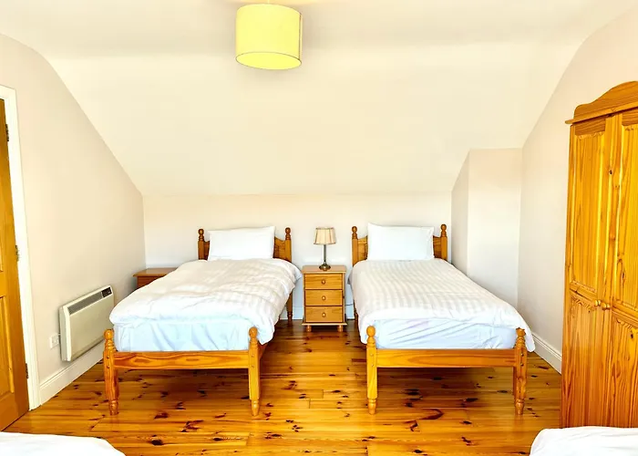 No's 6, 8 & 9 Dingle Homes