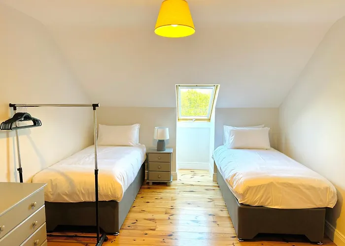 No's 6, 8 & 9 Dingle Homes