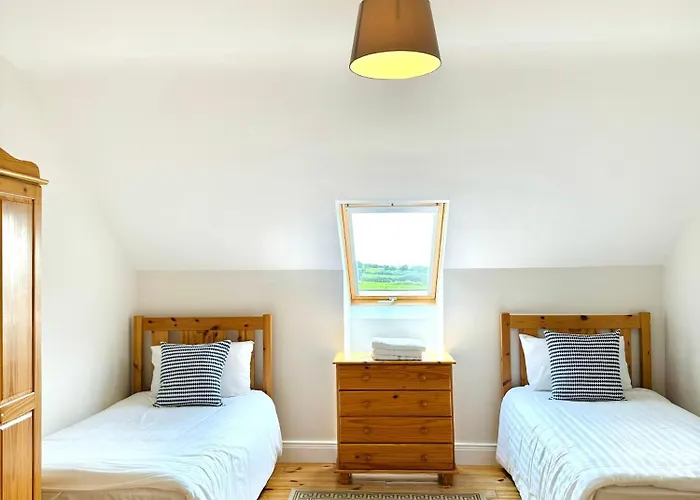 No's 6, 8 & 9 Dingle Homes Lispole