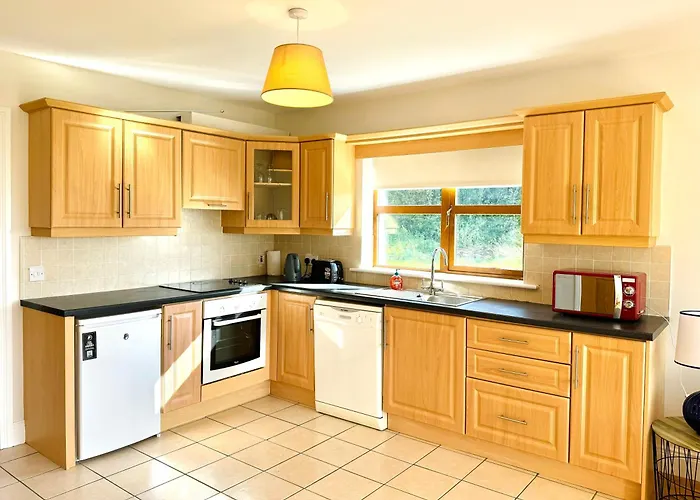 No's 6, 8 & 9 Dingle Homes Lispole